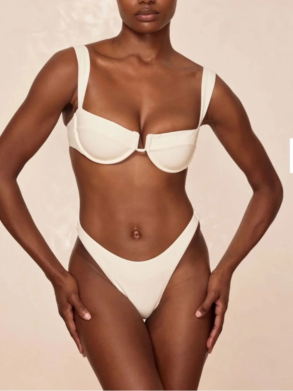 Monday Swimwear Bikini Set (Cala Roja - Small / Byron - Medium)